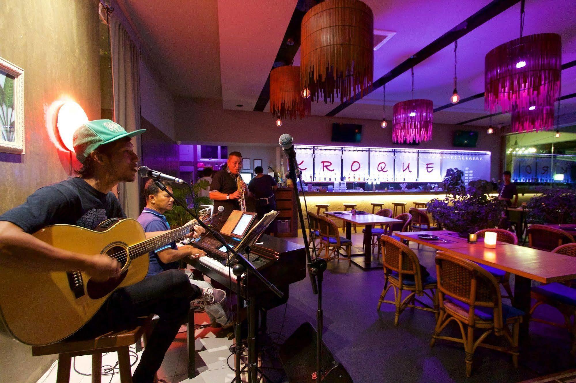 Kroque Boutique & Bistro Ang Sila Exteriér fotografie