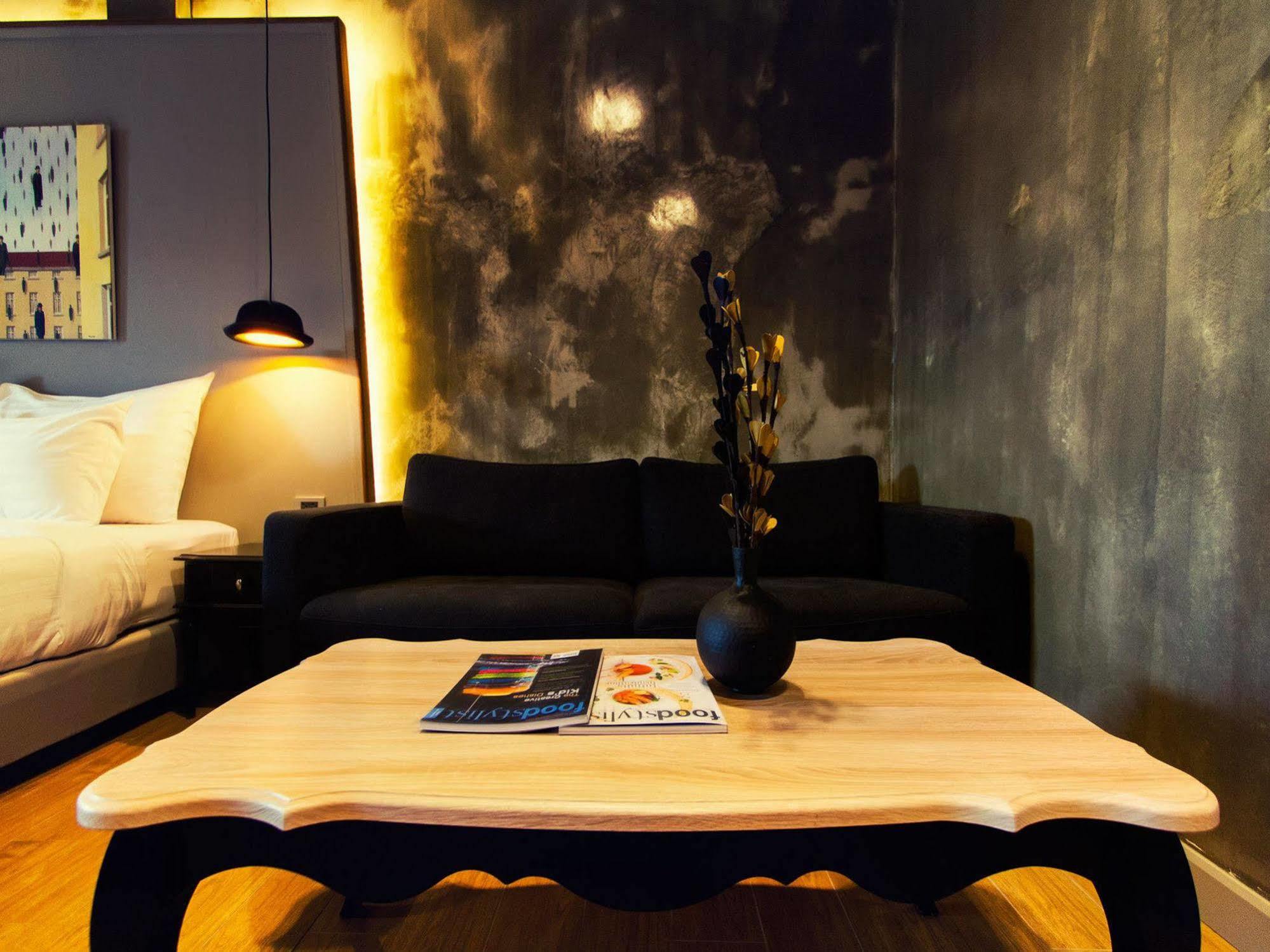 Kroque Boutique & Bistro Ang Sila Exteriér fotografie